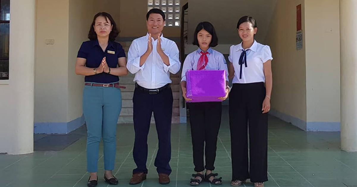 Giải Mã Giấc Mơ Thấy Nhện Sa: Điềm Báo & Số Đề