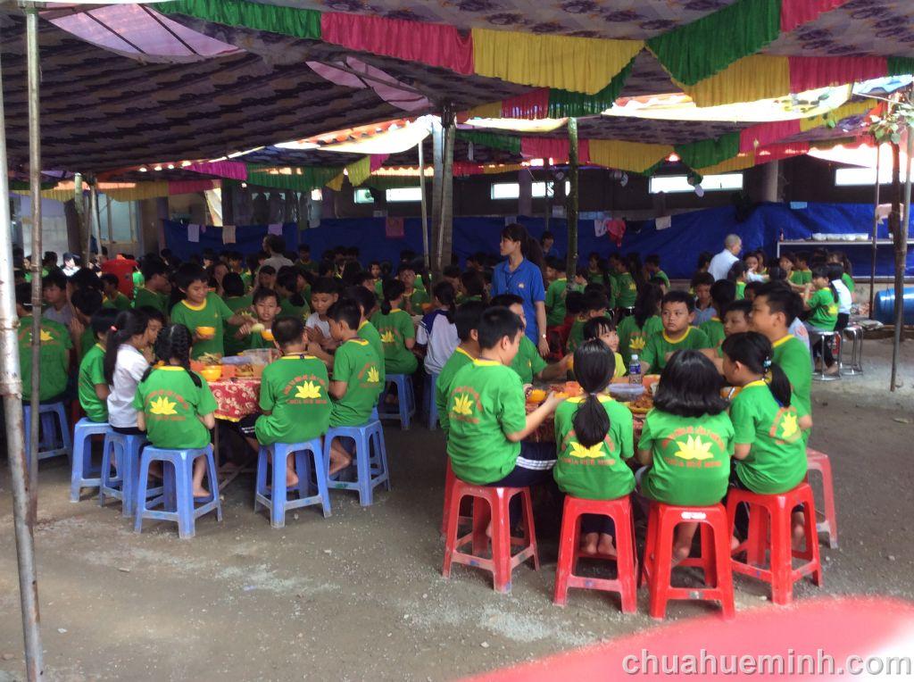 Nằm mơ thấy lạy Phật trước chùa