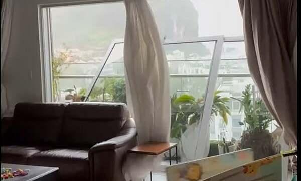 Giải Mã Giấc Mơ Thấy Bắt Cá Bảy Màu Và Số Đề Liên Quan
