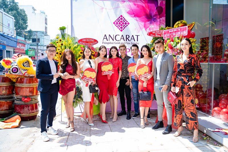 Rắn lục xanh vào nhà trong mơ