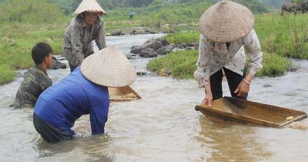 Tắm ao nước trong