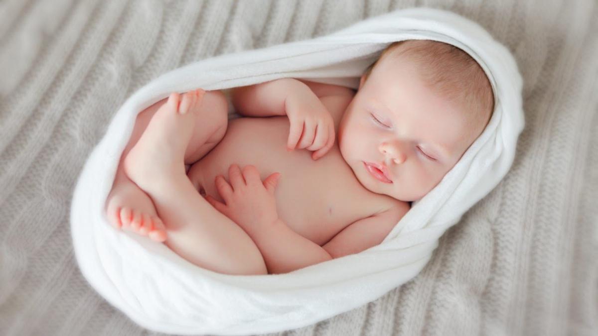 Nằm Mơ Thấy Hôn Thần Tượng: Giải Mã Và Số Đề Liên Quan