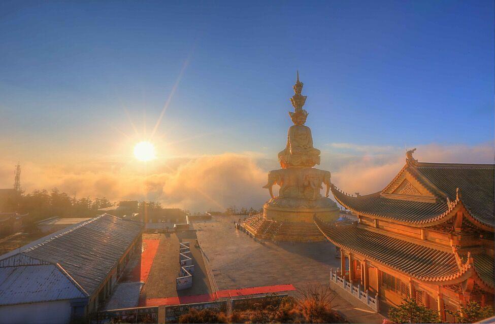 Giải Mã Giấc Mơ Thấy Đi Thắp Hương Cho Người Chết